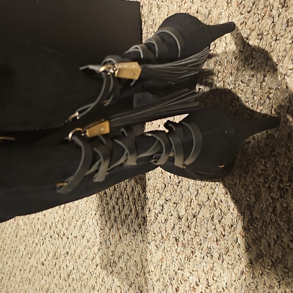 BCBGeneration Black Suede Corseted BC-EVA stretch Boots,  Size 7..excellent cond - Picture 7 of 10